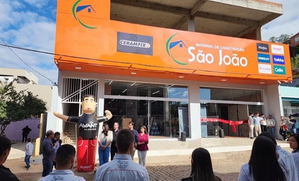 S�o Joao Material de Constru��o Inaugura espa�o amplo e em novo endere�o
