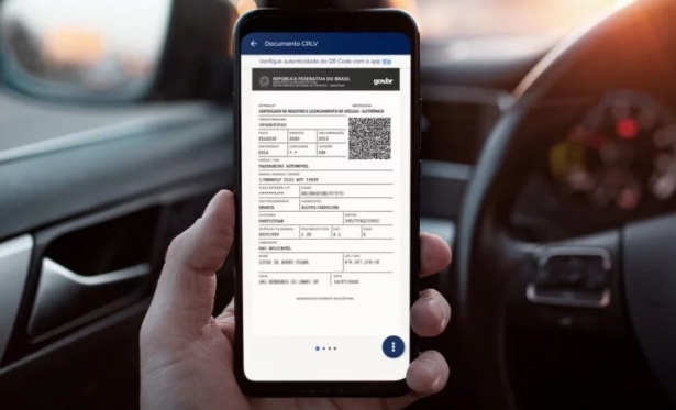 CRLV de 2023 passa a ser exigido em MG a partir desta sexta-feira